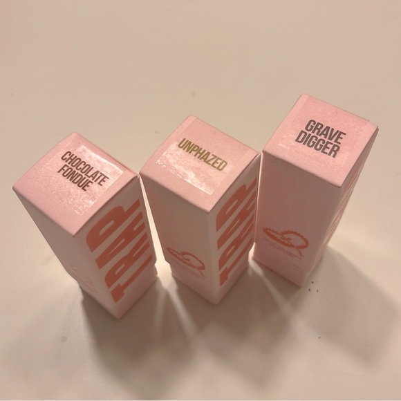 3 Jeffree Star Velvet Trap Lipsticks Bundle Choc. Fondue Unphazed & Grave Digger - Picture 5 of 5